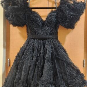 SHERRI HILL BLACK DRESS SIZE 0